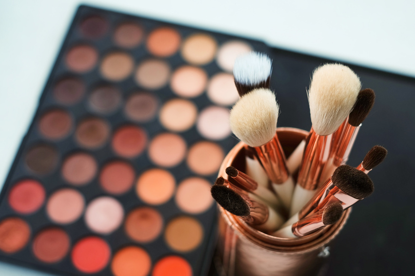 Eyeshadow Palette and Makeup Brushes in Copper Bucket